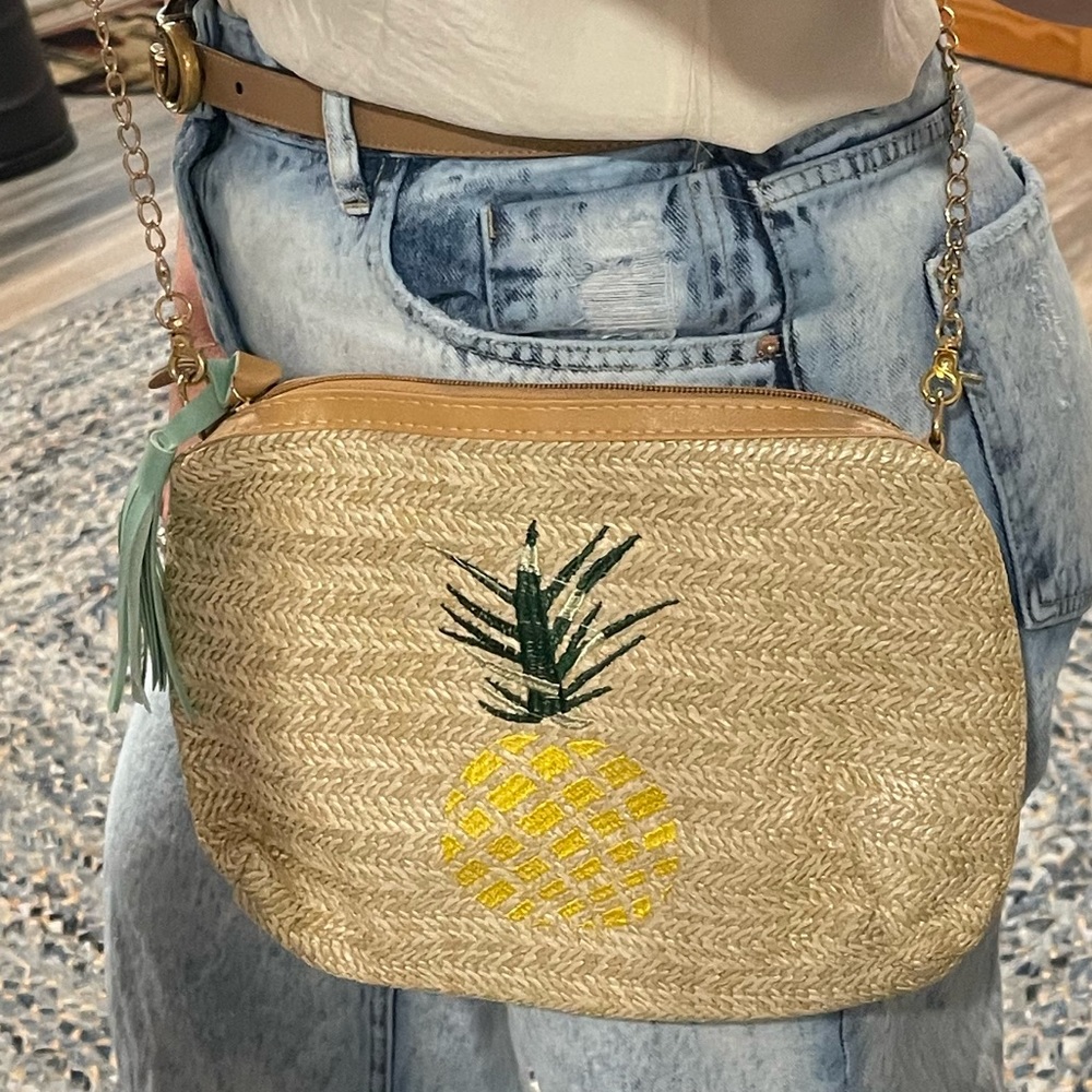 Pineapple crossbody.